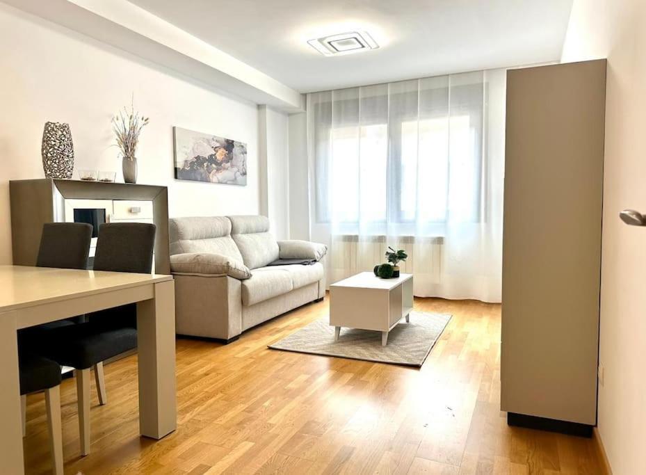 Studio 14 + Garaje Incluido. Nuevo, Elegante, Acogedor. Харо Екстериор снимка